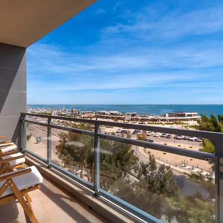 Waterfront Pool Penthouse View *